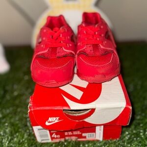 Nike toddler hoodie huaraches
